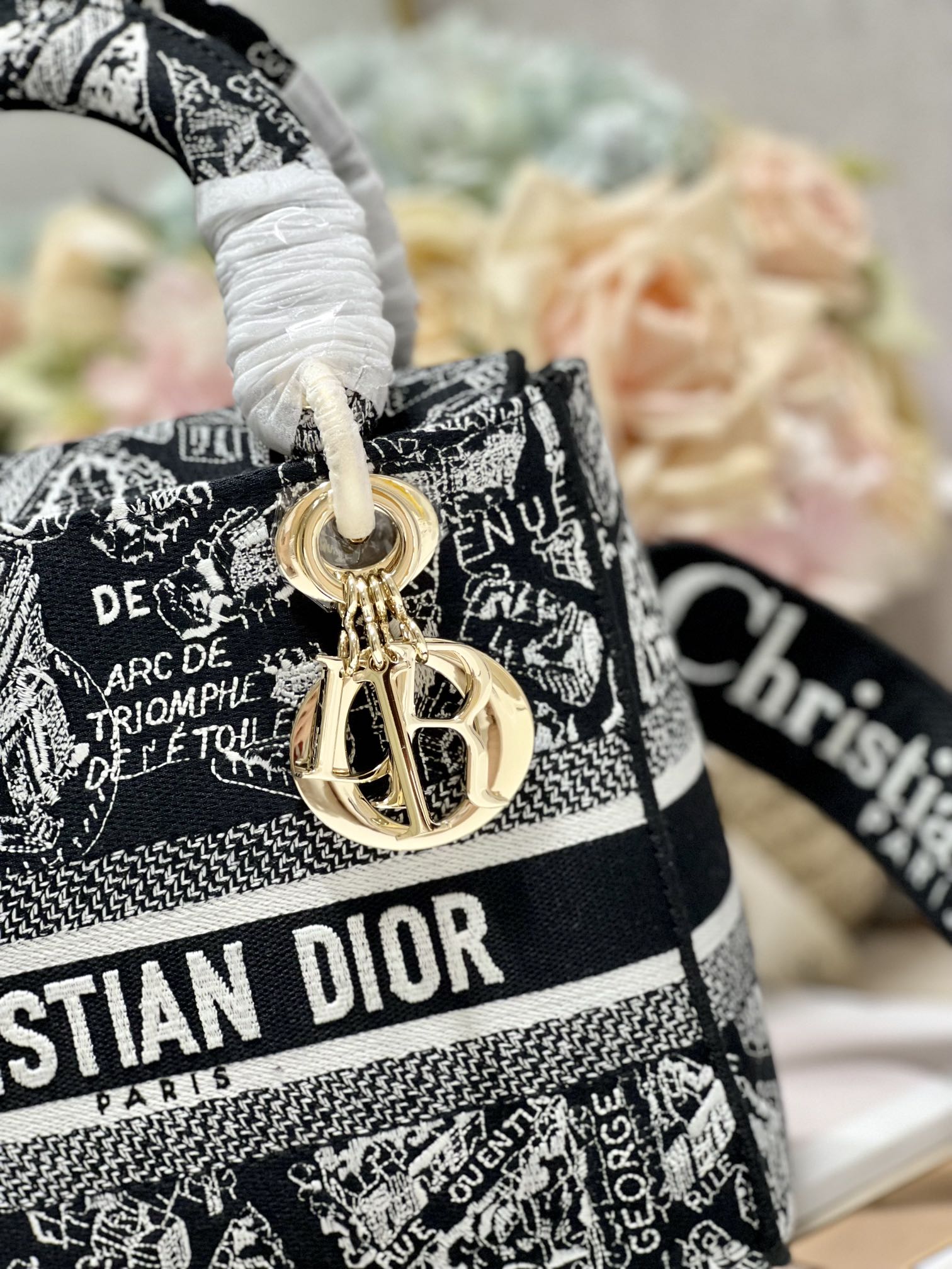 The Elegance Behind Dior: The Story of the Duchess of Diors Metallic Accessories