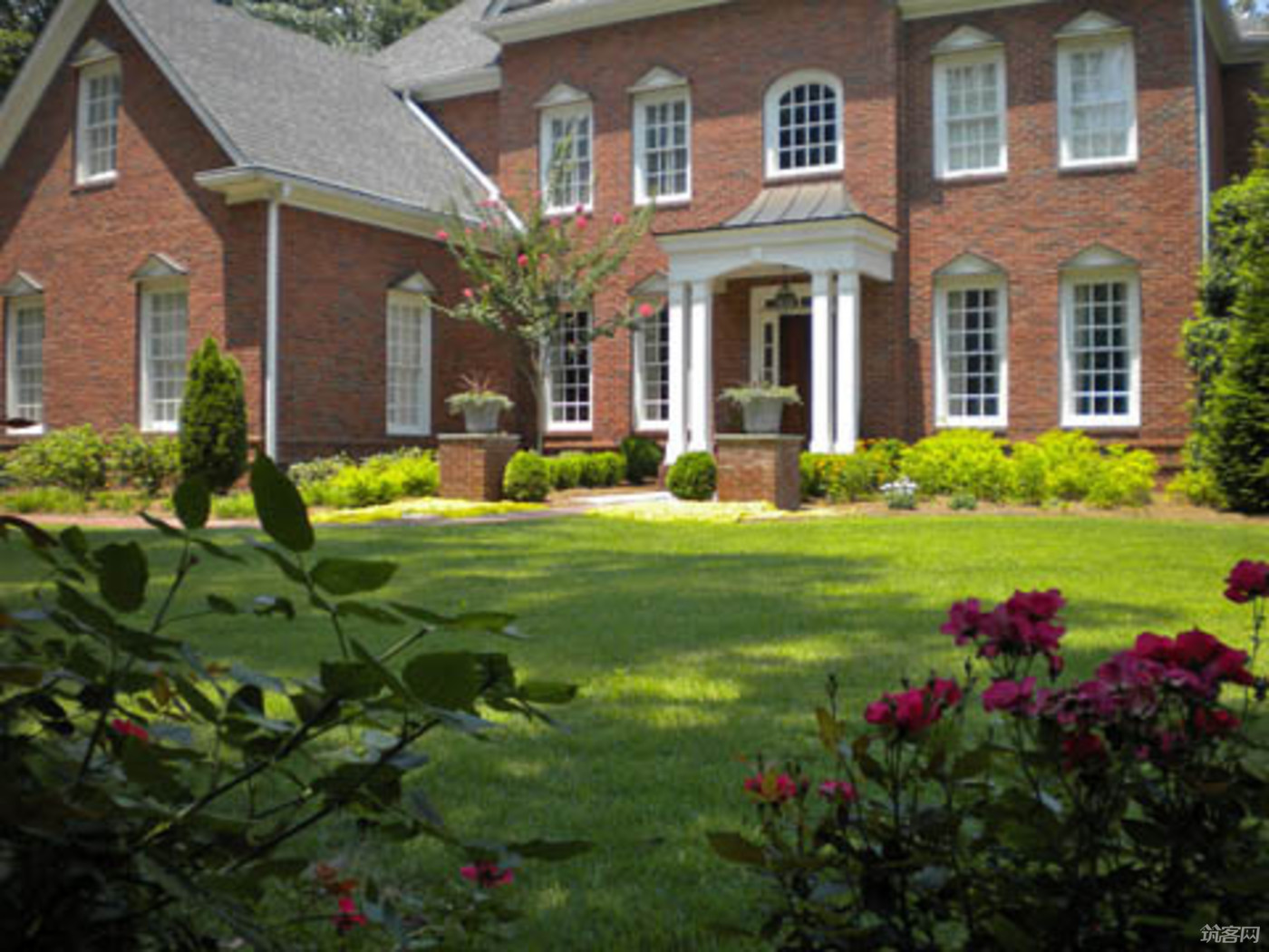 Boost Your Homes Curb Appeal with Our Top-Rated Door and Window Hardware Brands