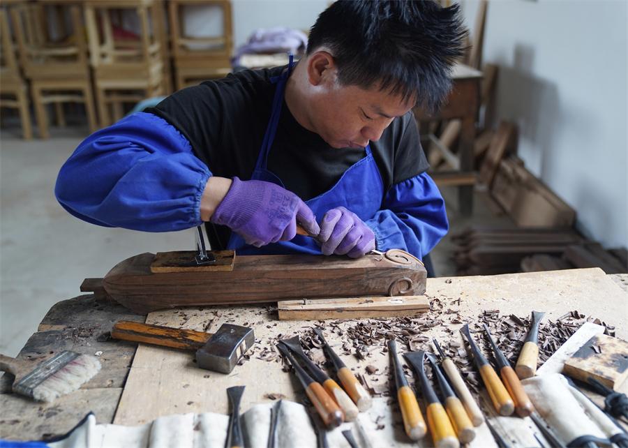 Customizing Hardware in Lijiang