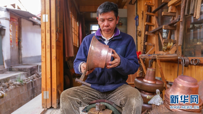 Customizing Hardware in Lijiang