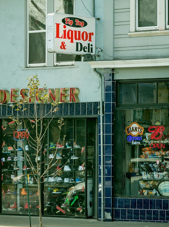The Dynamics of Tinsel Market: Unveiling the Secrets of Tinsel Towns Most Influential Store