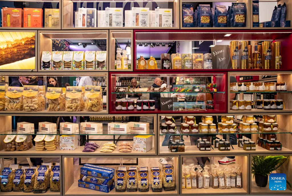 How to Organize and Display Hardware Store Merchandise