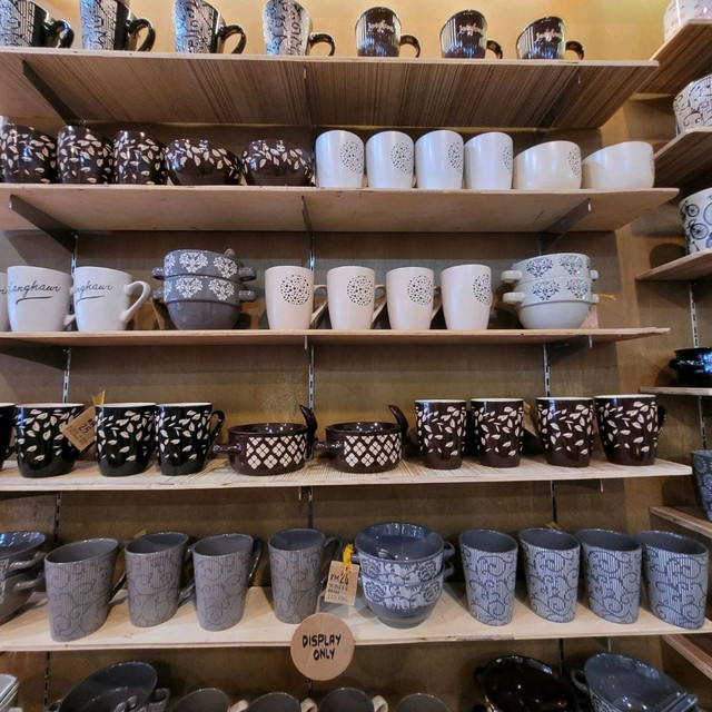 Naming a Hardware Store with a Lin Prefix
