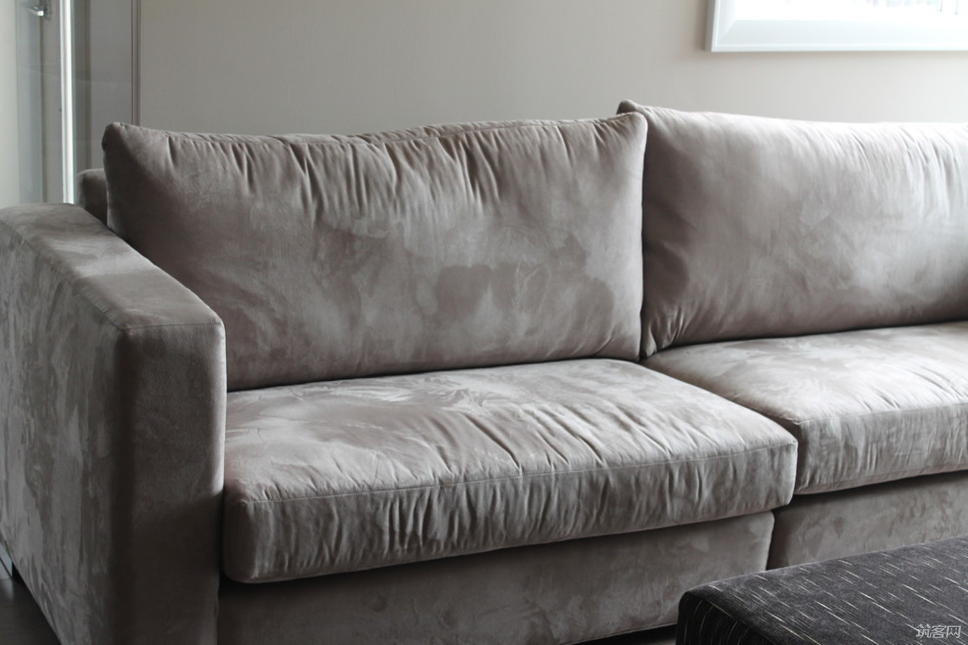 Custom Furniture Hardware - The Art of Craftsmanship