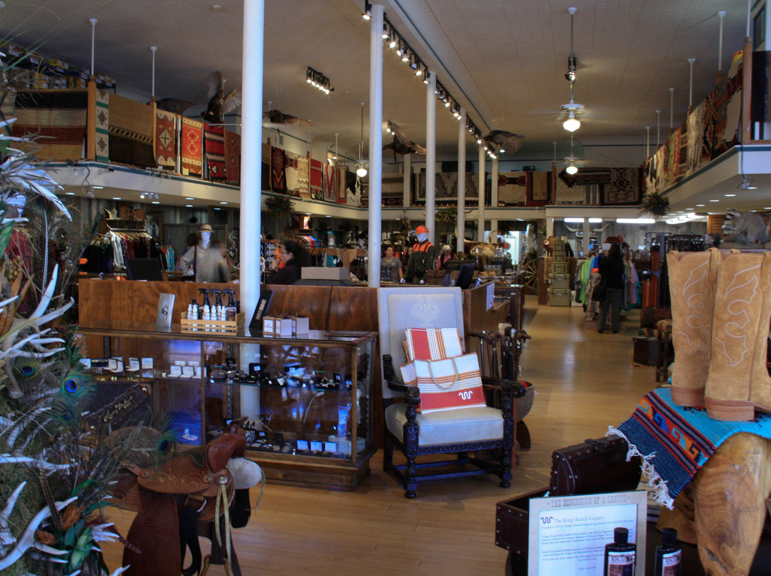 The Iconic Scenery of Hongda Hardware Store