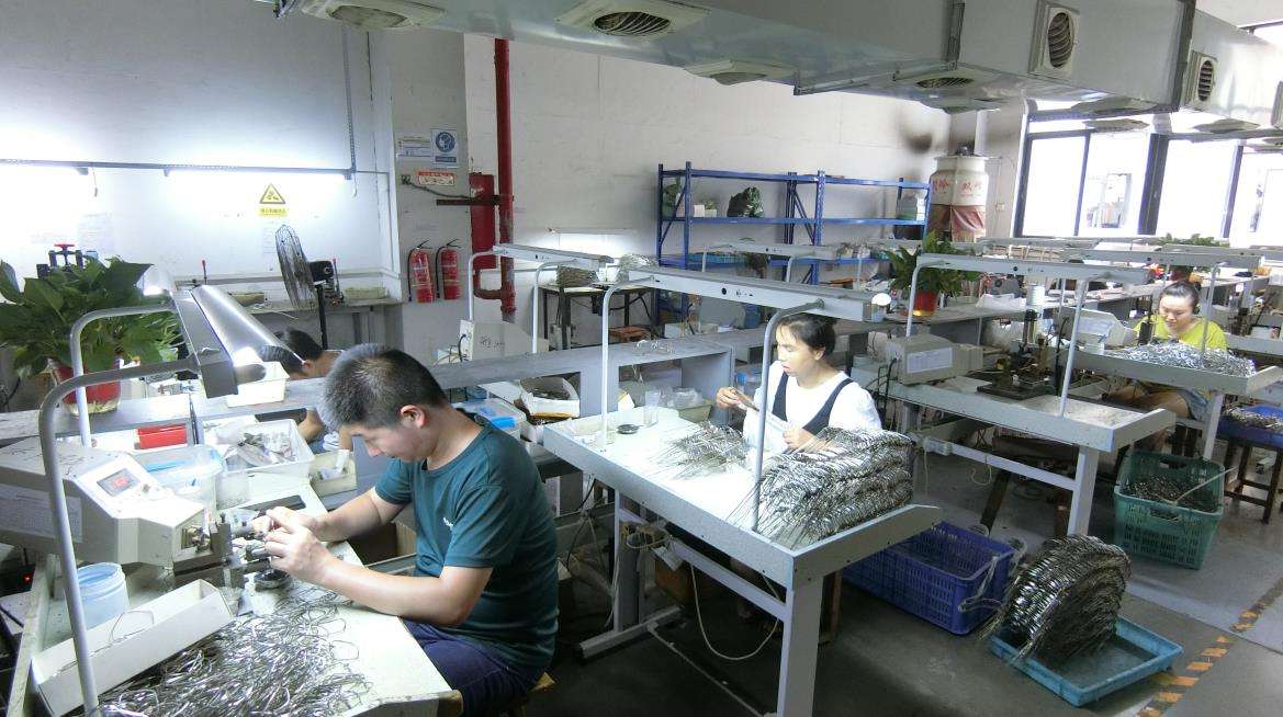 Wenzhou Professional Hardware Accessories Factory