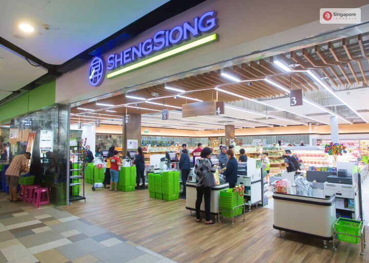 Where is the Hardware Store in Xingsha Chengdong Community?