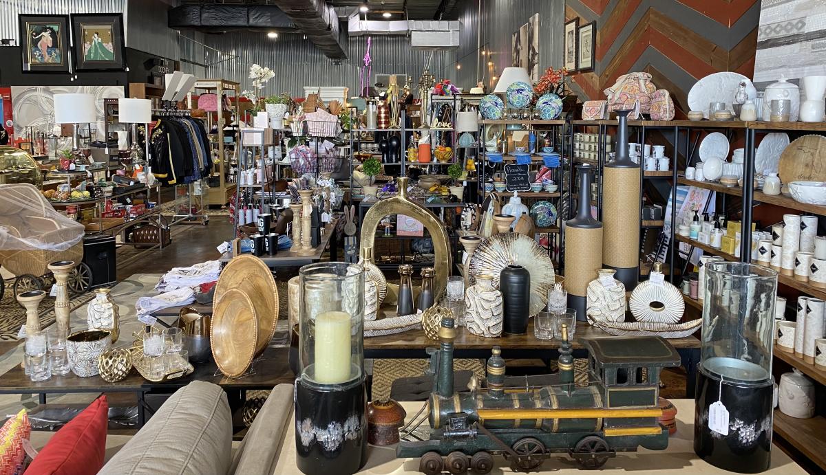 The Hidden Treasure of Yuejiazhuang Hardware Store