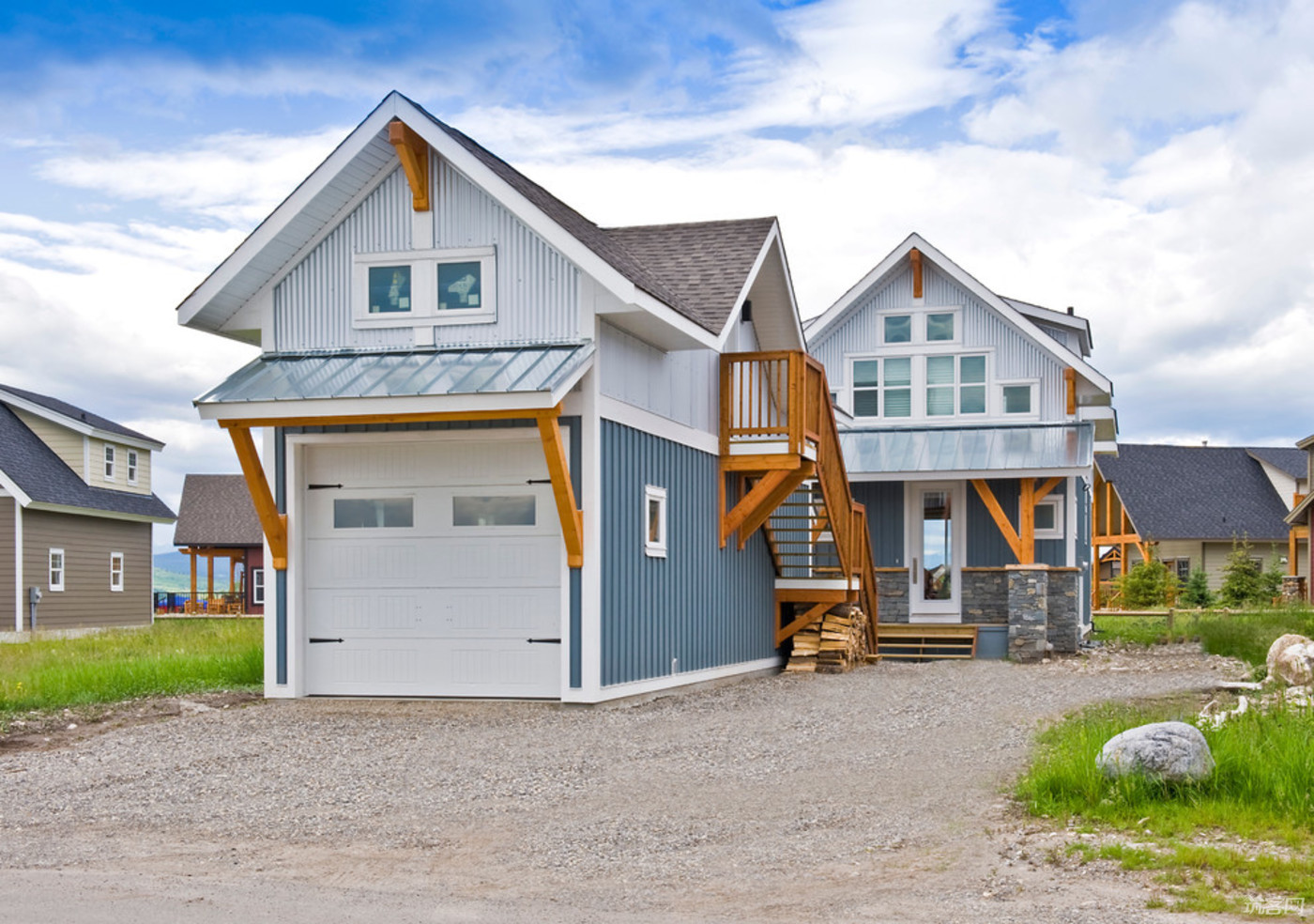 Custom Building Materials and Hardware: The Ultimate Guide