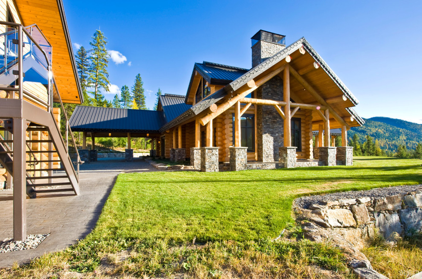 Custom Building Materials and Hardware: The Ultimate Guide