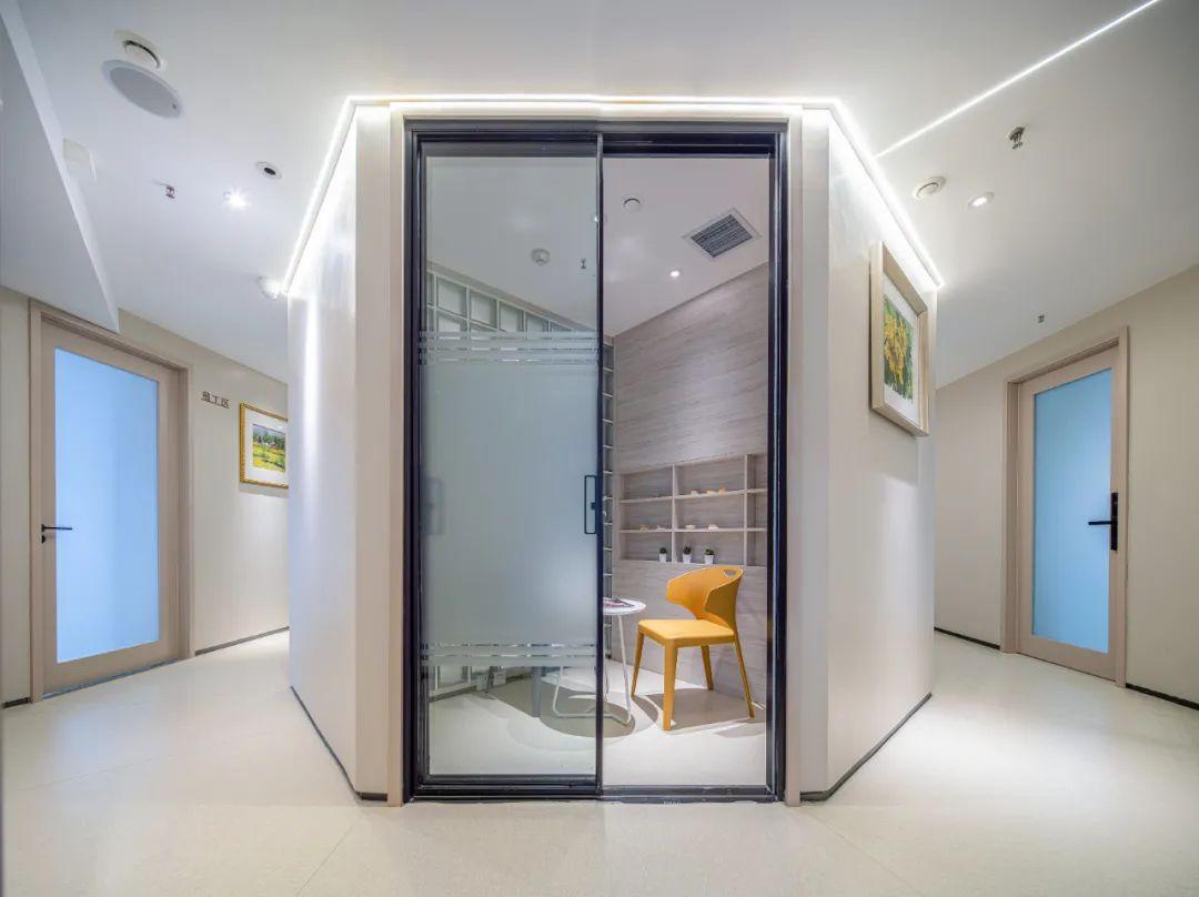 Exploring the Luxurious World of Tianjin Doors and Windows Hardware Stores