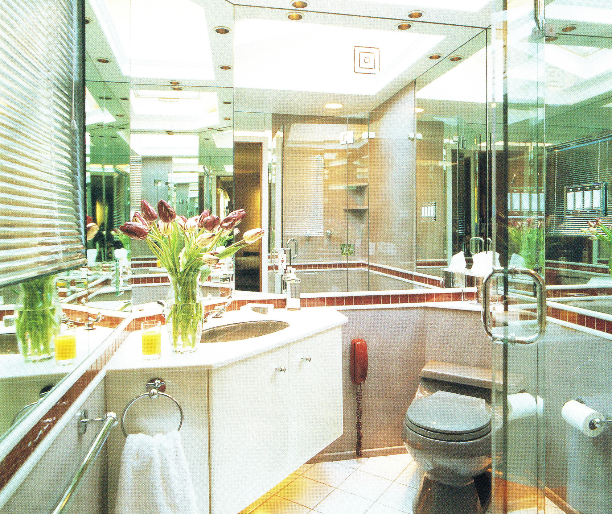 Is the Bathroom Hardware Store Business Prosperous in Nanjing?