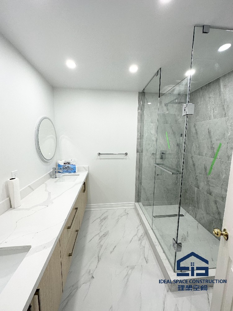 Is the Bathroom Hardware Store Business Prosperous in Nanjing?