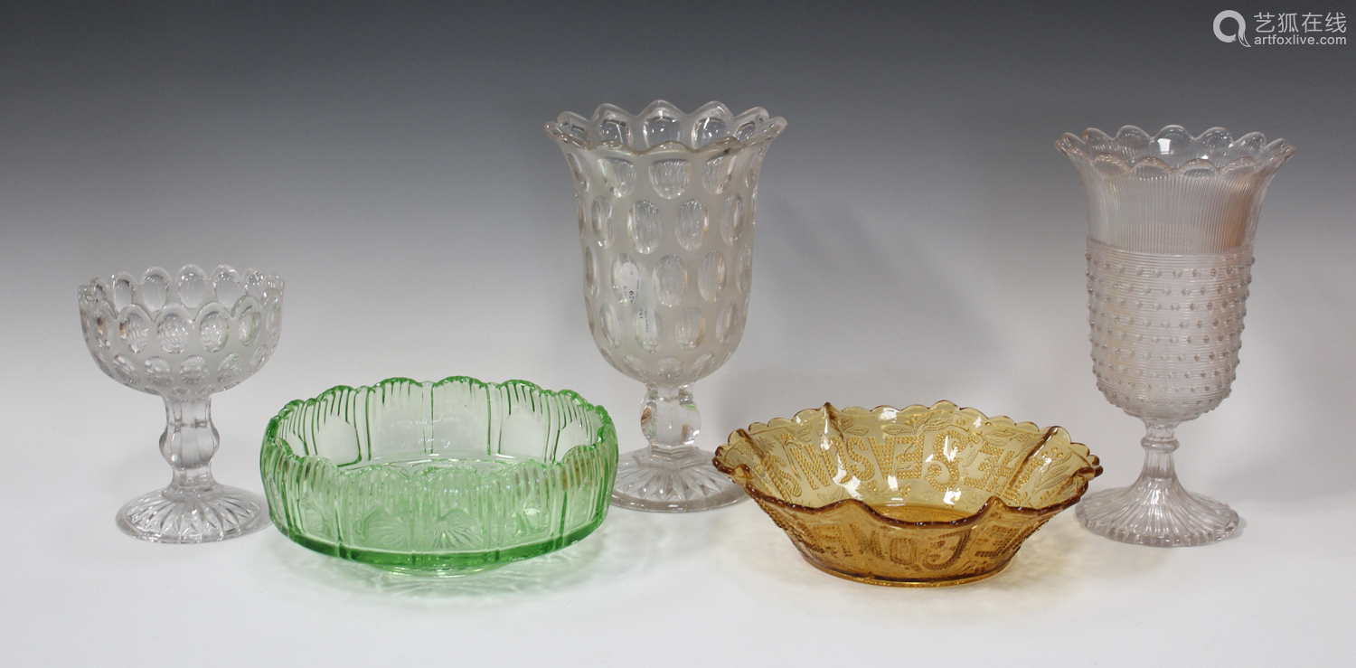The Artisanal Craft of Xiamen Glass Hardware Accessories