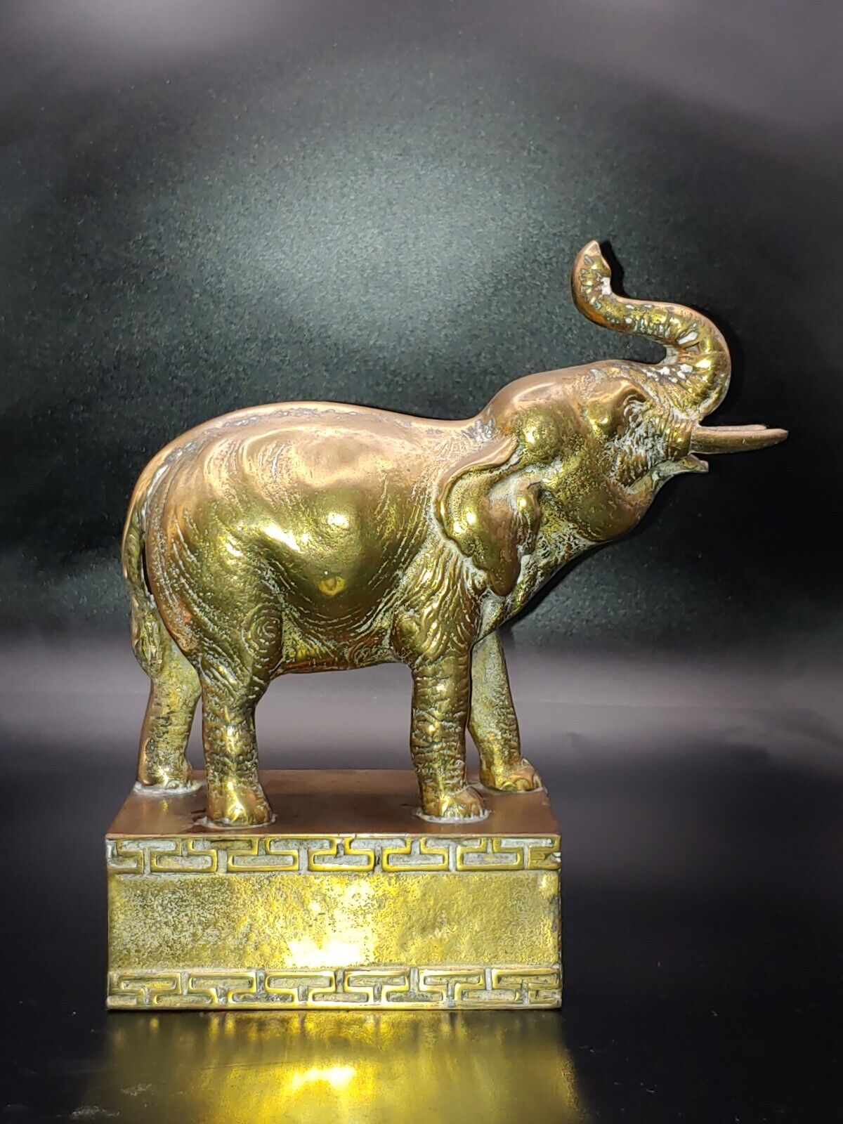 Elephant Hardware Wholesale