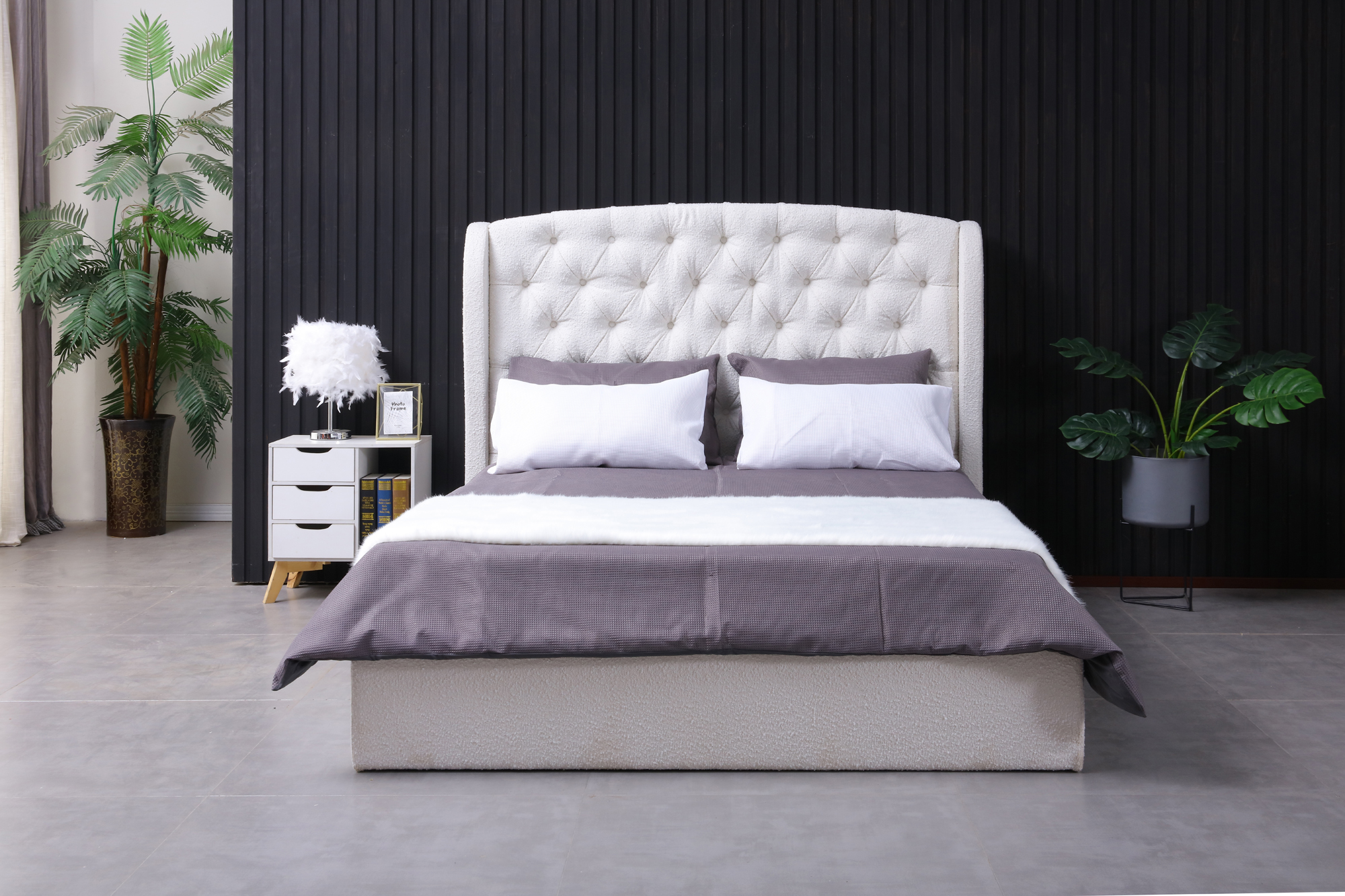 Luxury Customized Hardware Bed