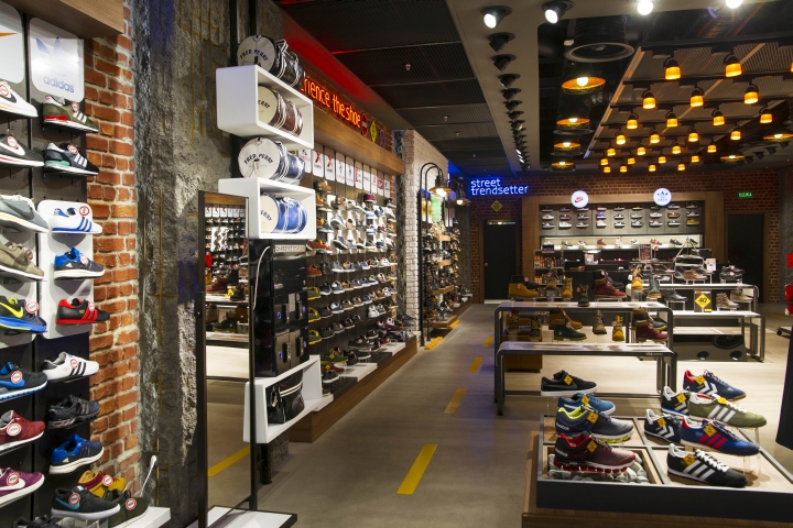 Street霸王五金店 in Deyang City